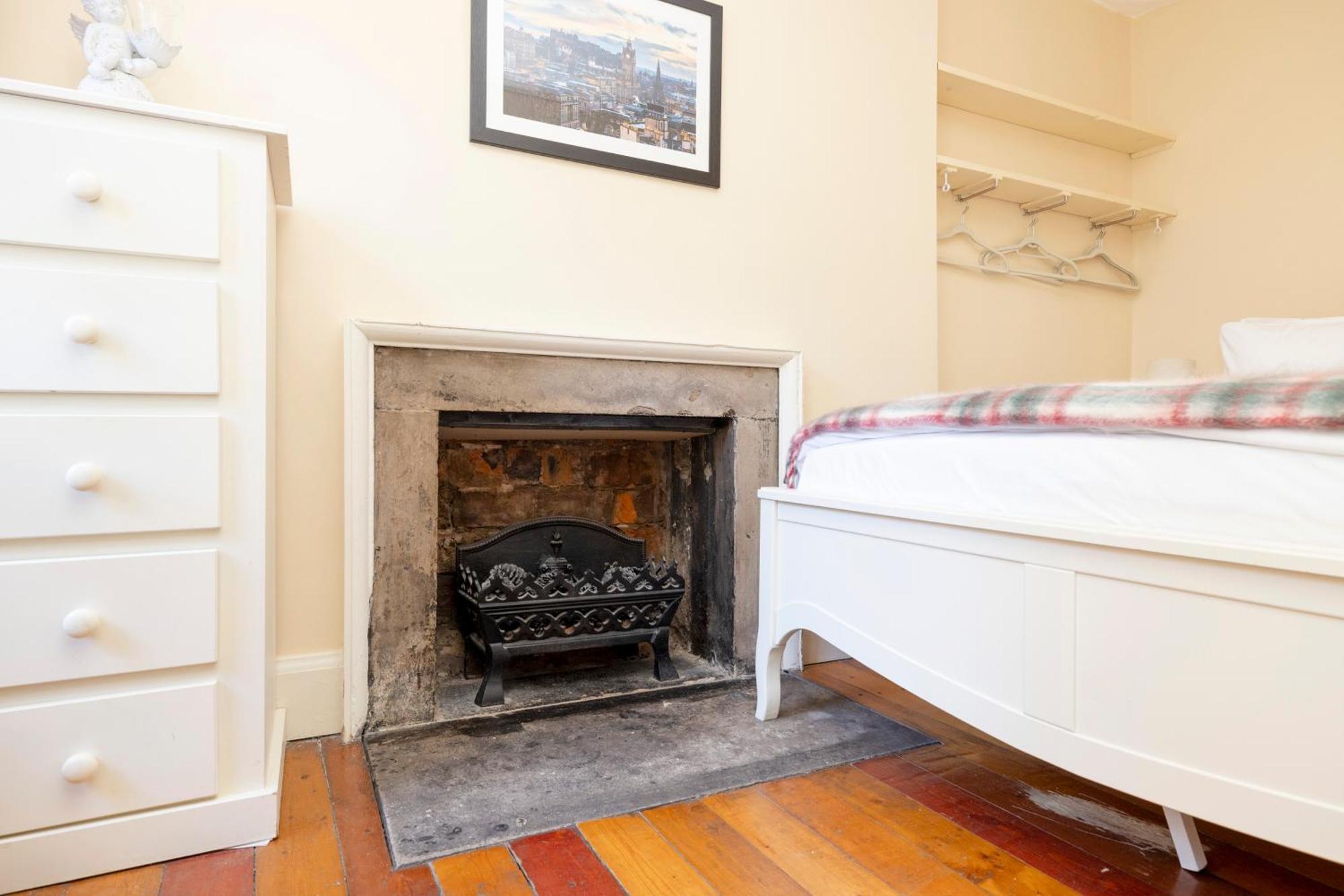 Joivy Beautiful Apartment, Private Garden, Calton Hill Εδιμβούργο Εξωτερικό φωτογραφία