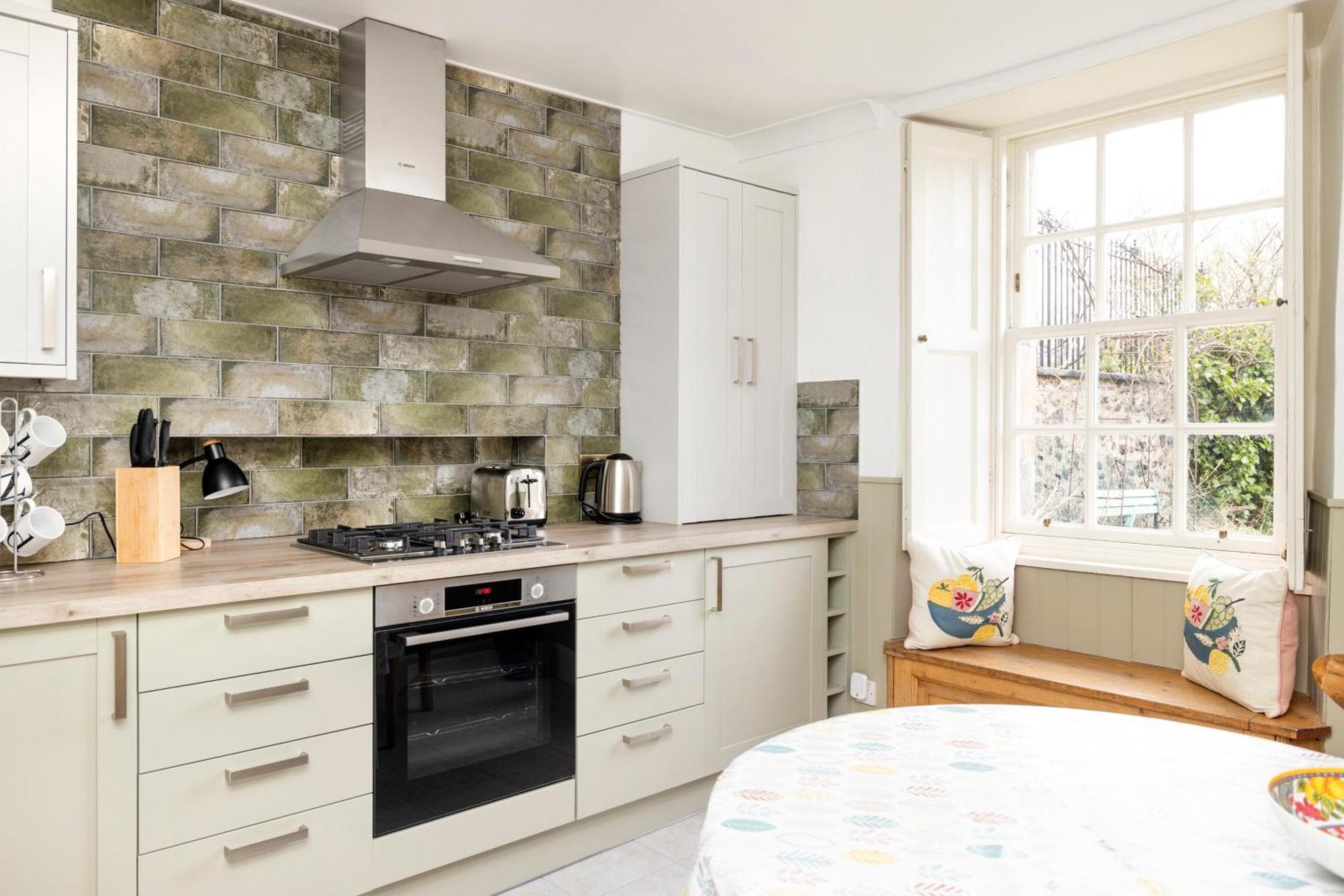 Joivy Beautiful Apartment, Private Garden, Calton Hill Εδιμβούργο Εξωτερικό φωτογραφία
